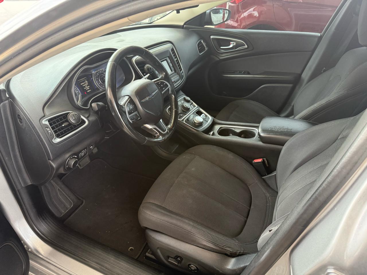 Chrysler 200 4dr Sdn Limited FWD 2015
