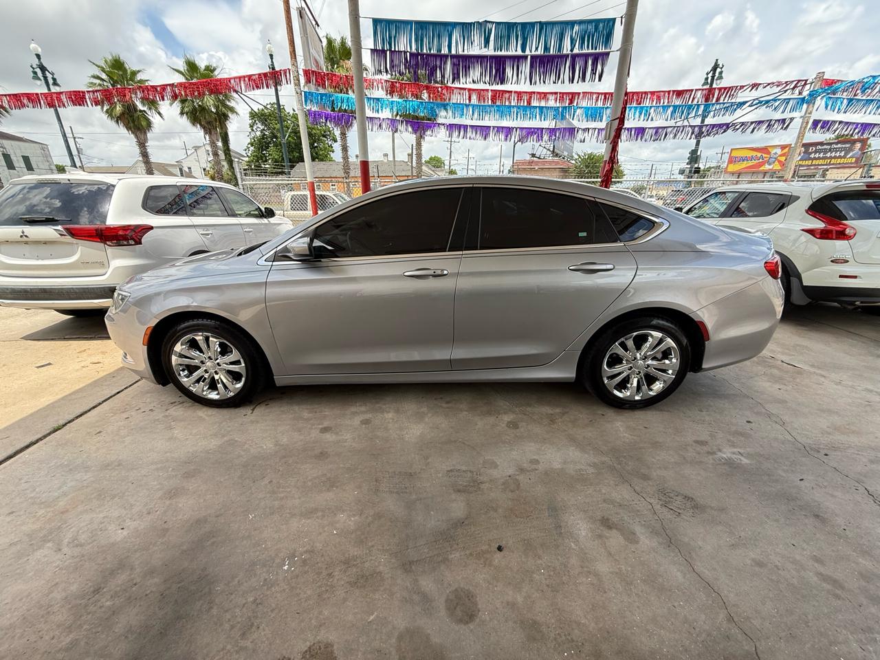 Chrysler 200 4dr Sdn Limited FWD 2015