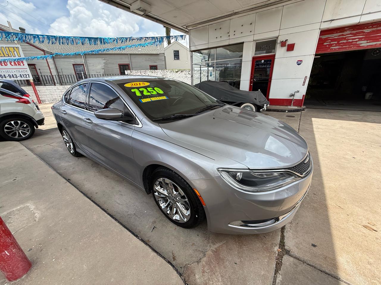 Chrysler 200 4dr Sdn Limited FWD 2015