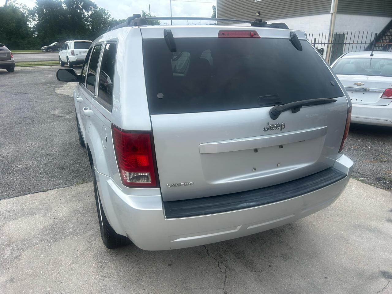 Jeep Grand Cherokee RWD 4dr Laredo 2010