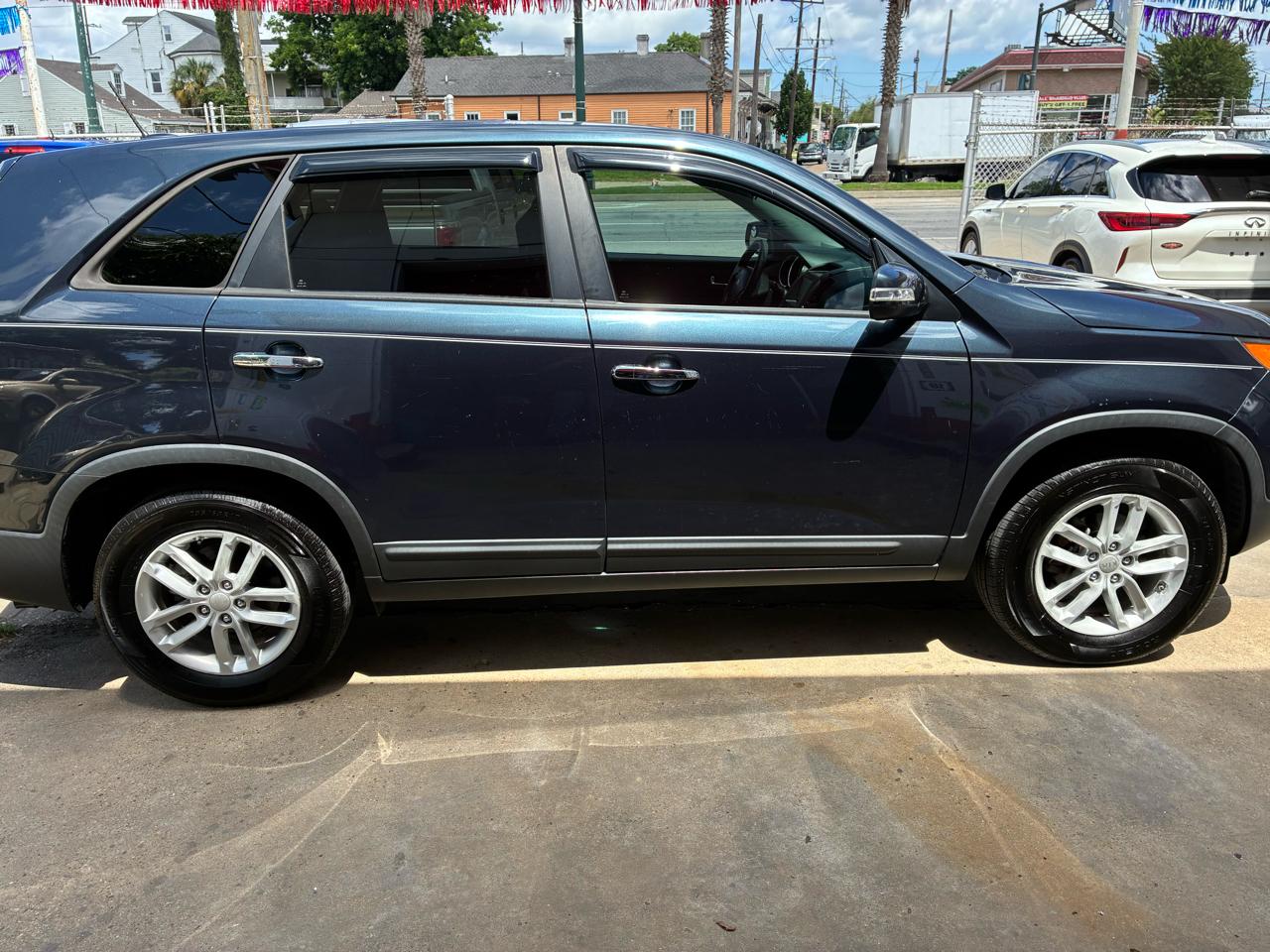 Kia Sorento 2WD 4dr I4 LX 2013