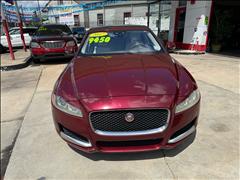 2017 Jaguar XF 