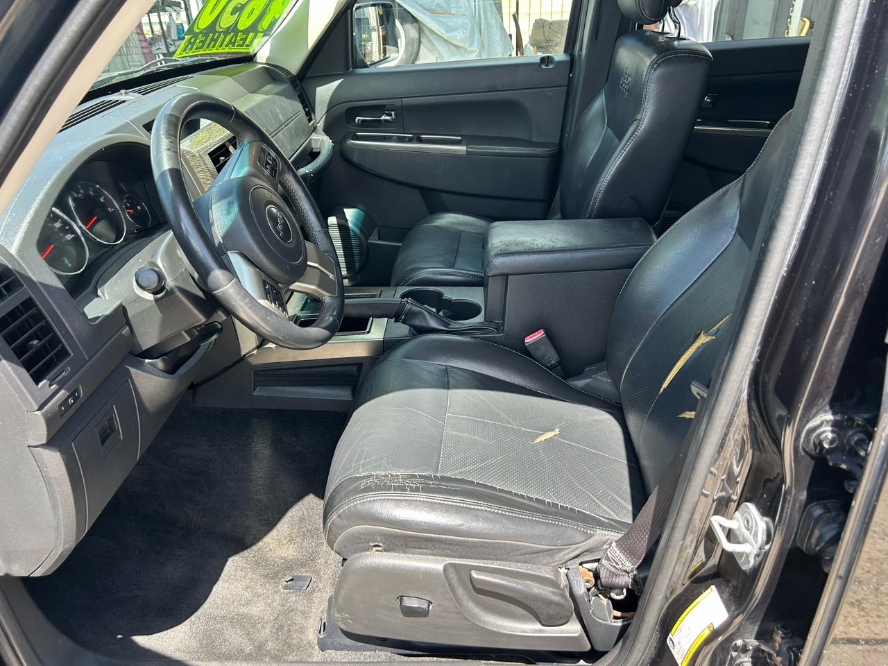 Jeep Liberty RWD 4dr Limited Jet 2012