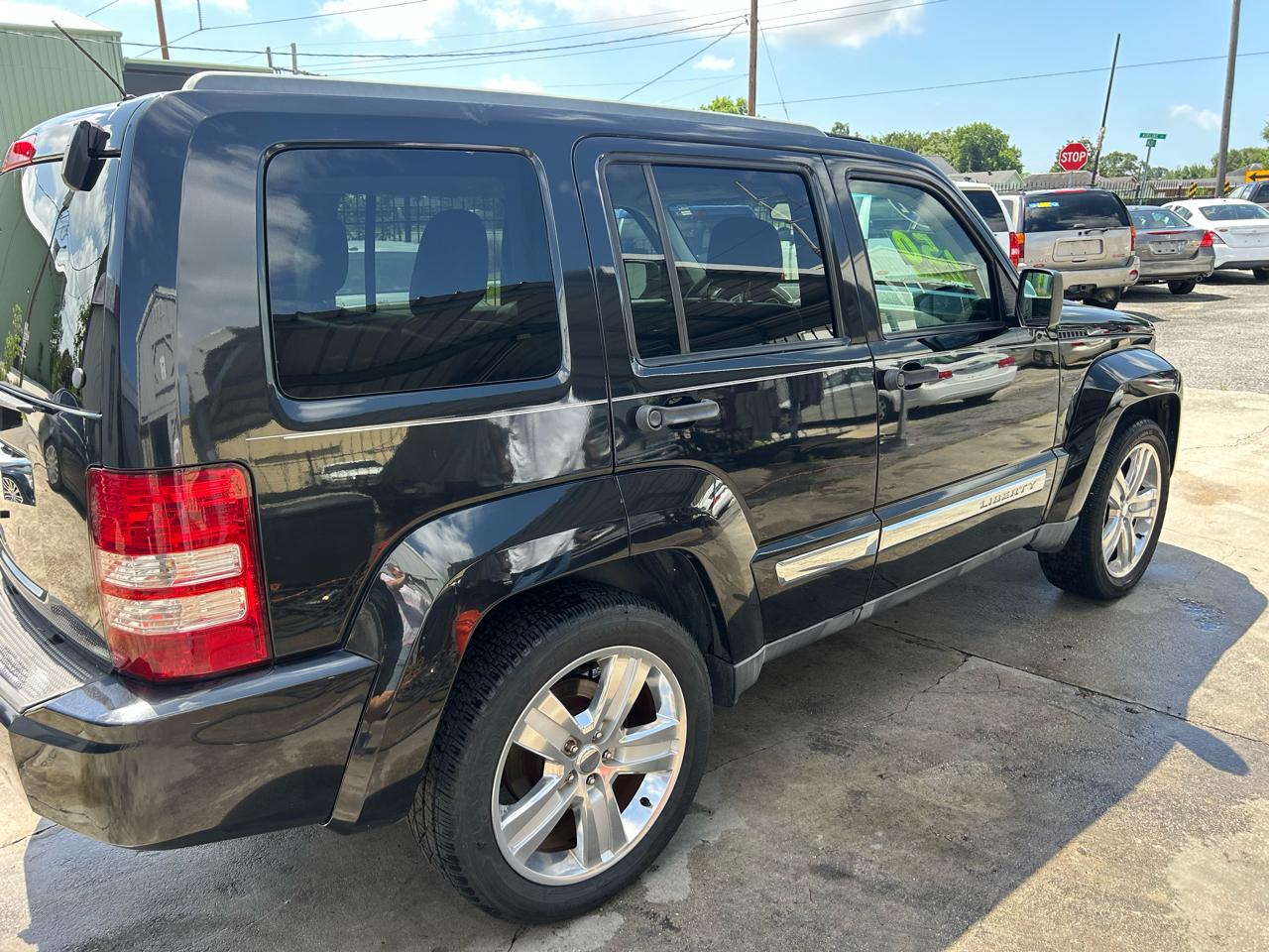 Jeep Liberty RWD 4dr Limited Jet 2012