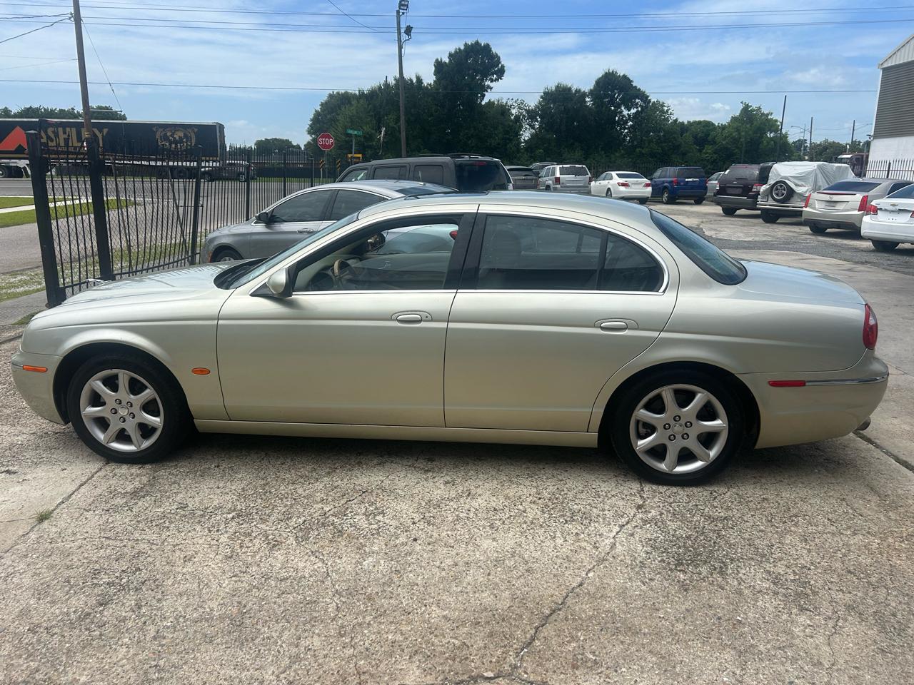 Jaguar S-Type 4dr Sdn 4.2 2006