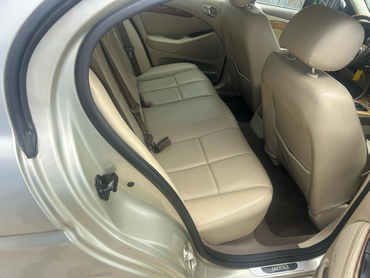 Jaguar S-Type 4dr Sdn 4.2 2006