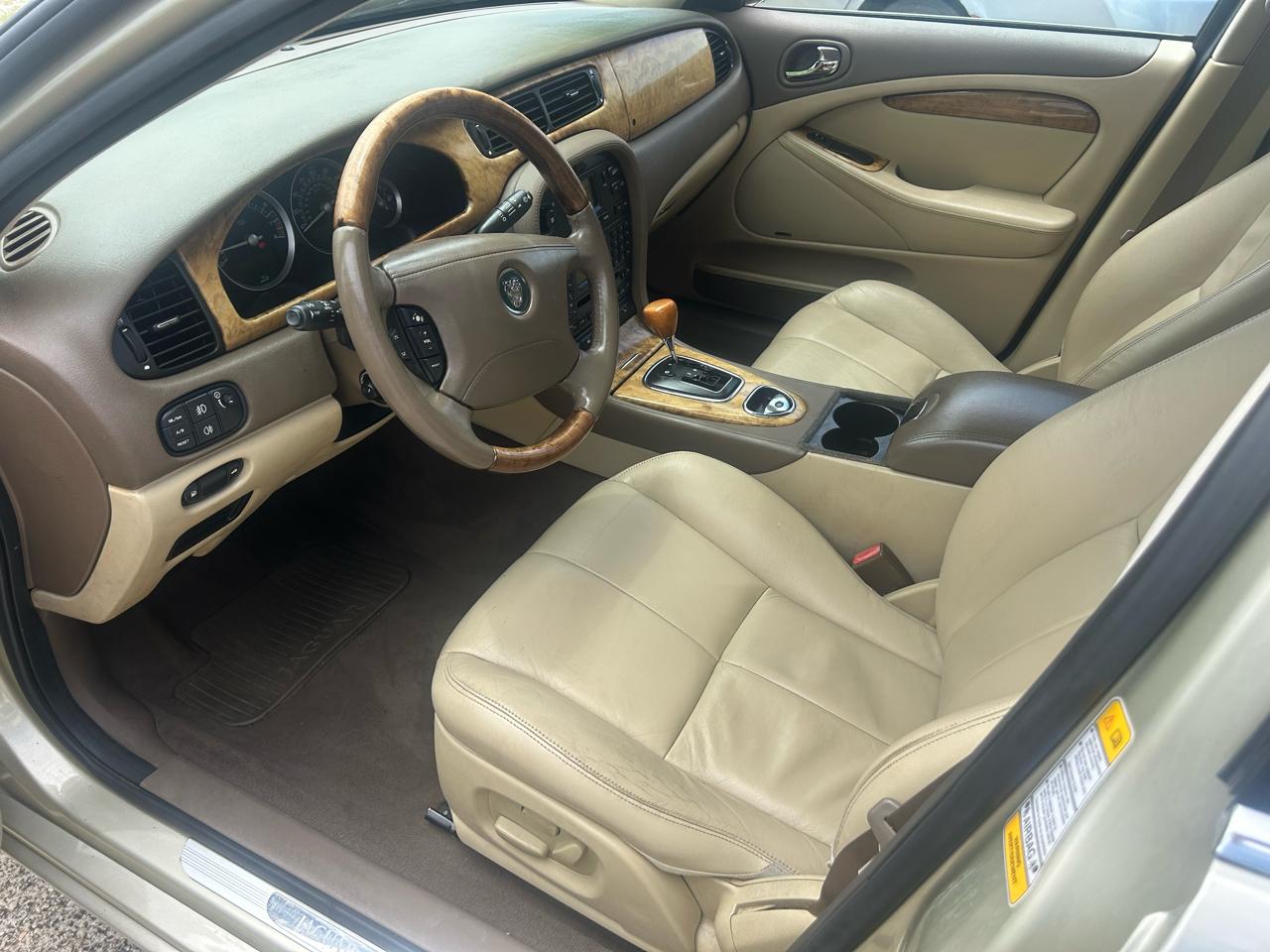 Jaguar S-Type 4dr Sdn 4.2 2006
