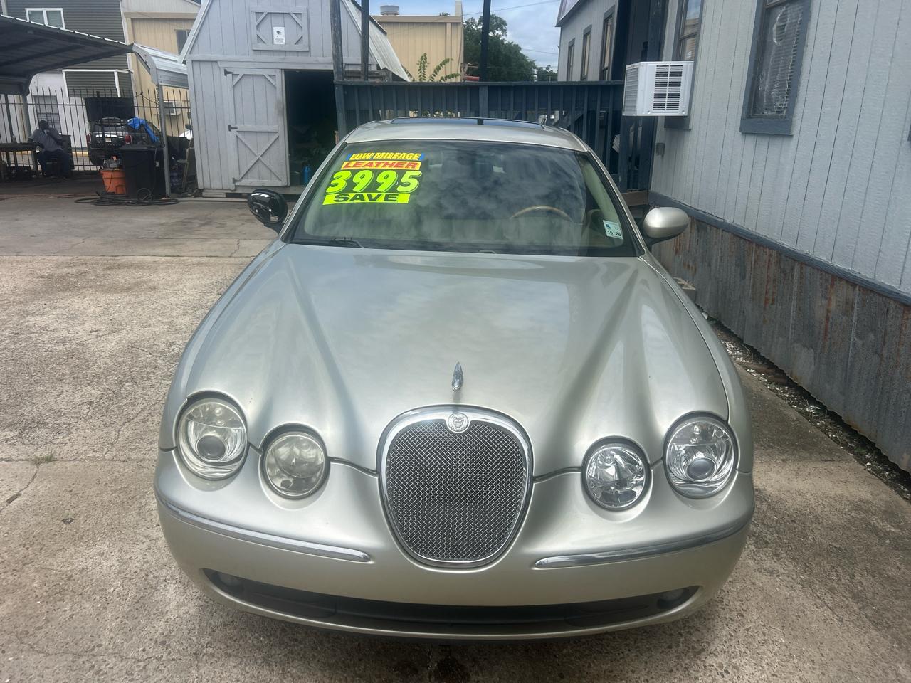 Jaguar S-Type 4dr Sdn 4.2 2006