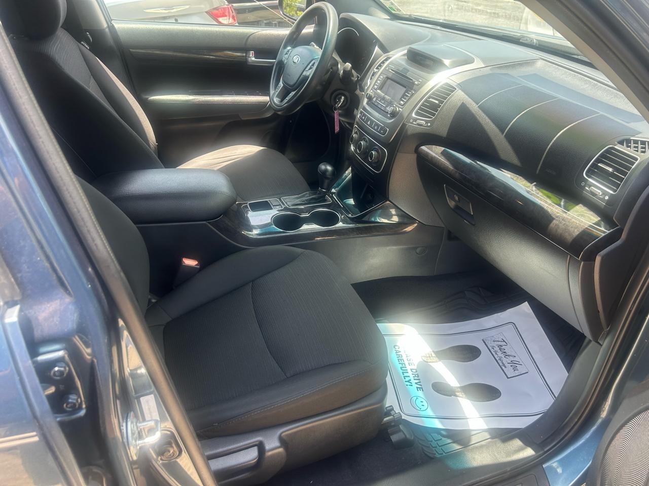 Kia Sorento 2WD 4dr I4 LX 2014