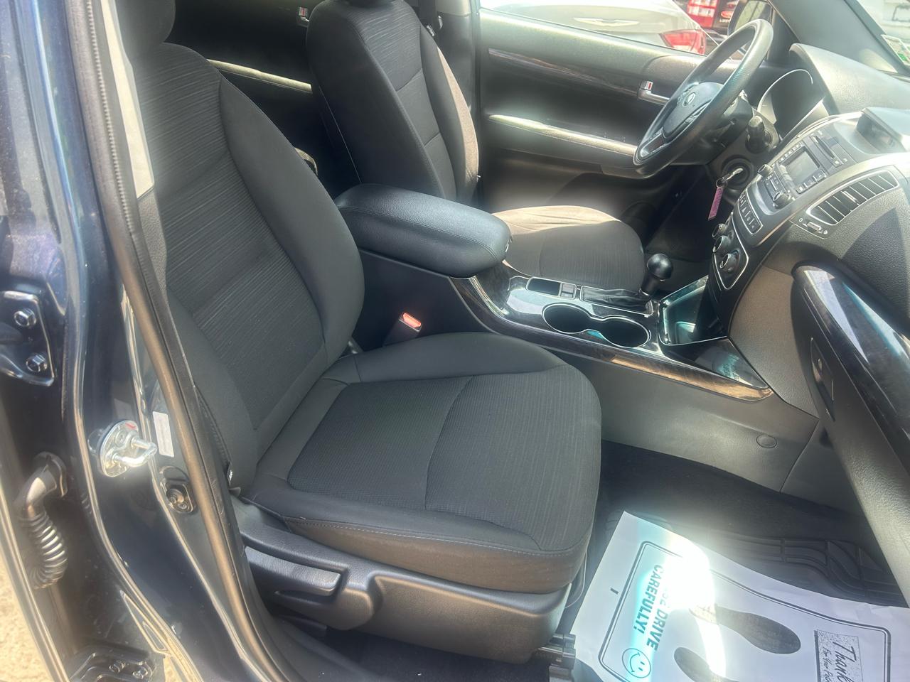 Kia Sorento 2WD 4dr I4 LX 2014