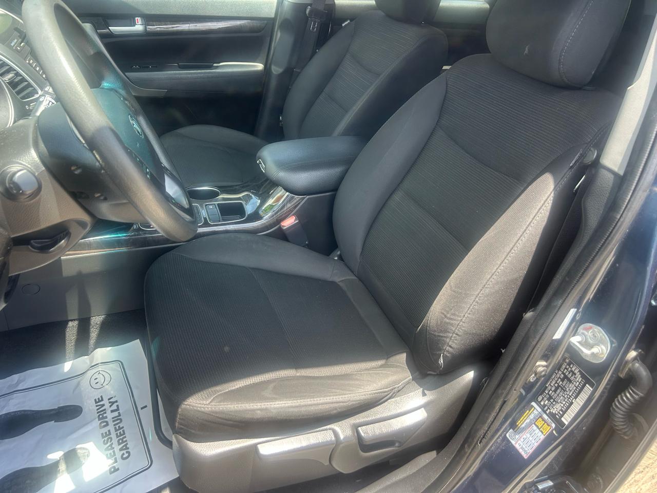 Kia Sorento 2WD 4dr I4 LX 2014