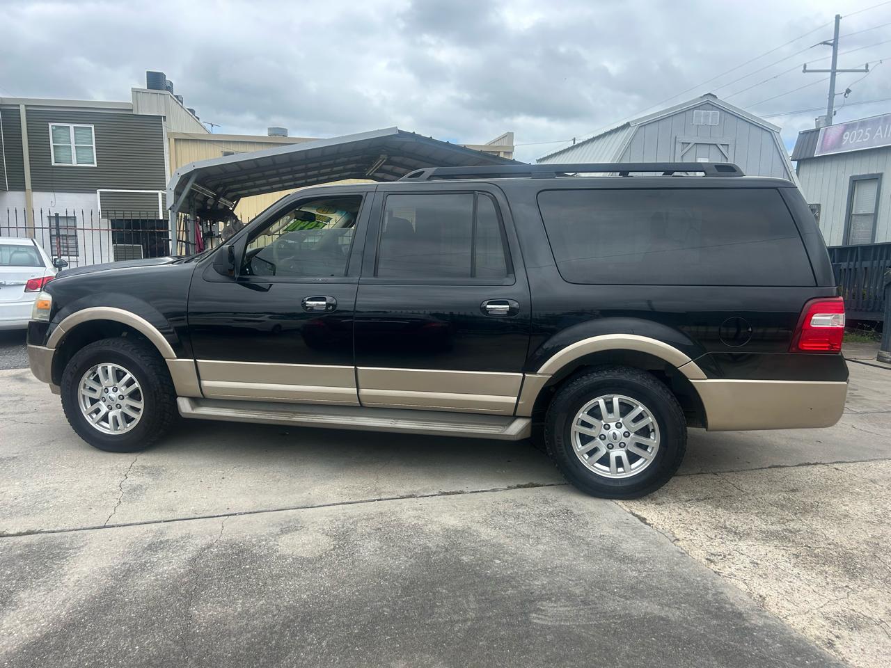 Ford Expedition EL 2WD 4dr King Ranch 2014