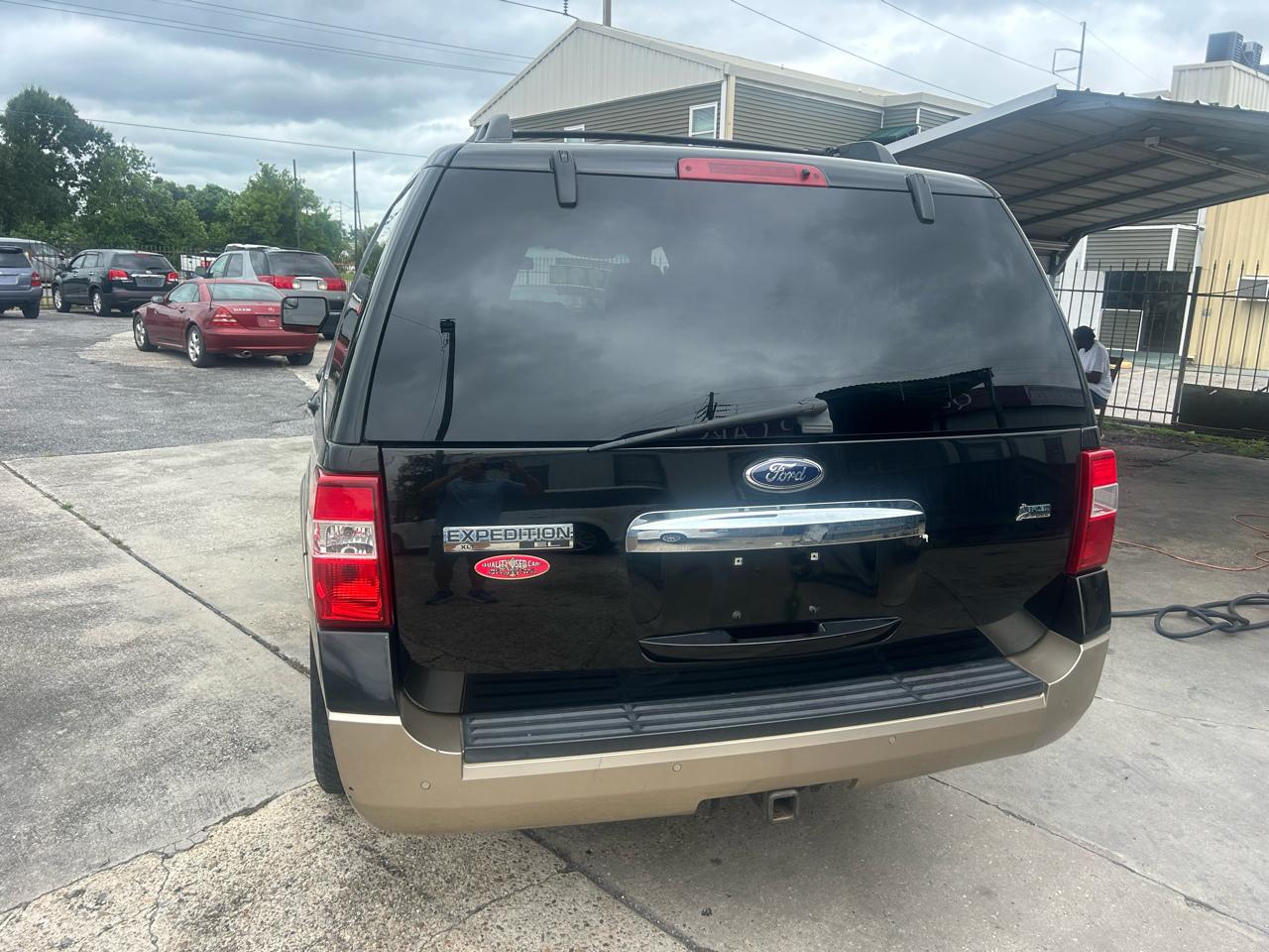 Ford Expedition EL 2WD 4dr King Ranch 2014