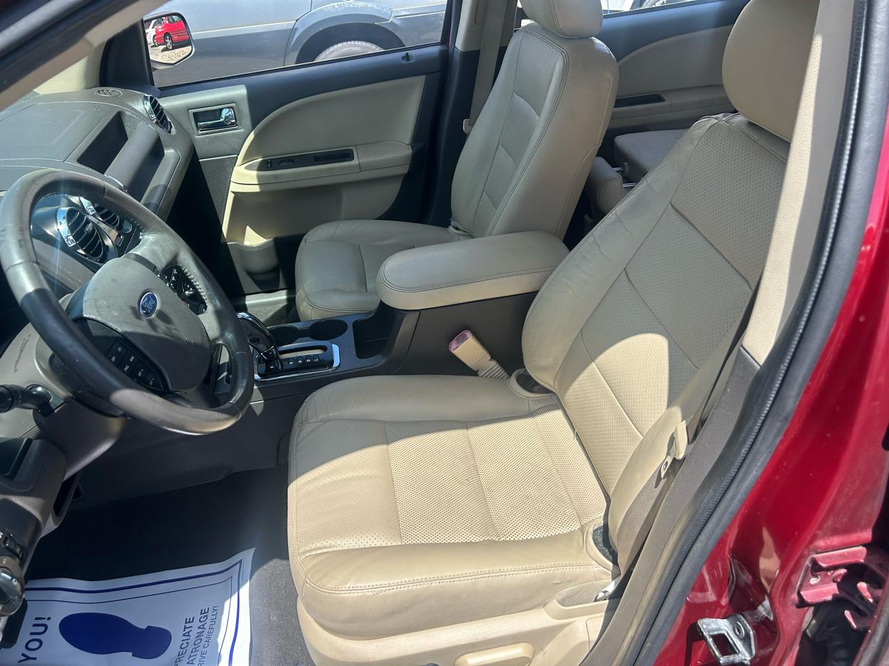 Ford Taurus X 4dr Wgn SEL FWD 2008
