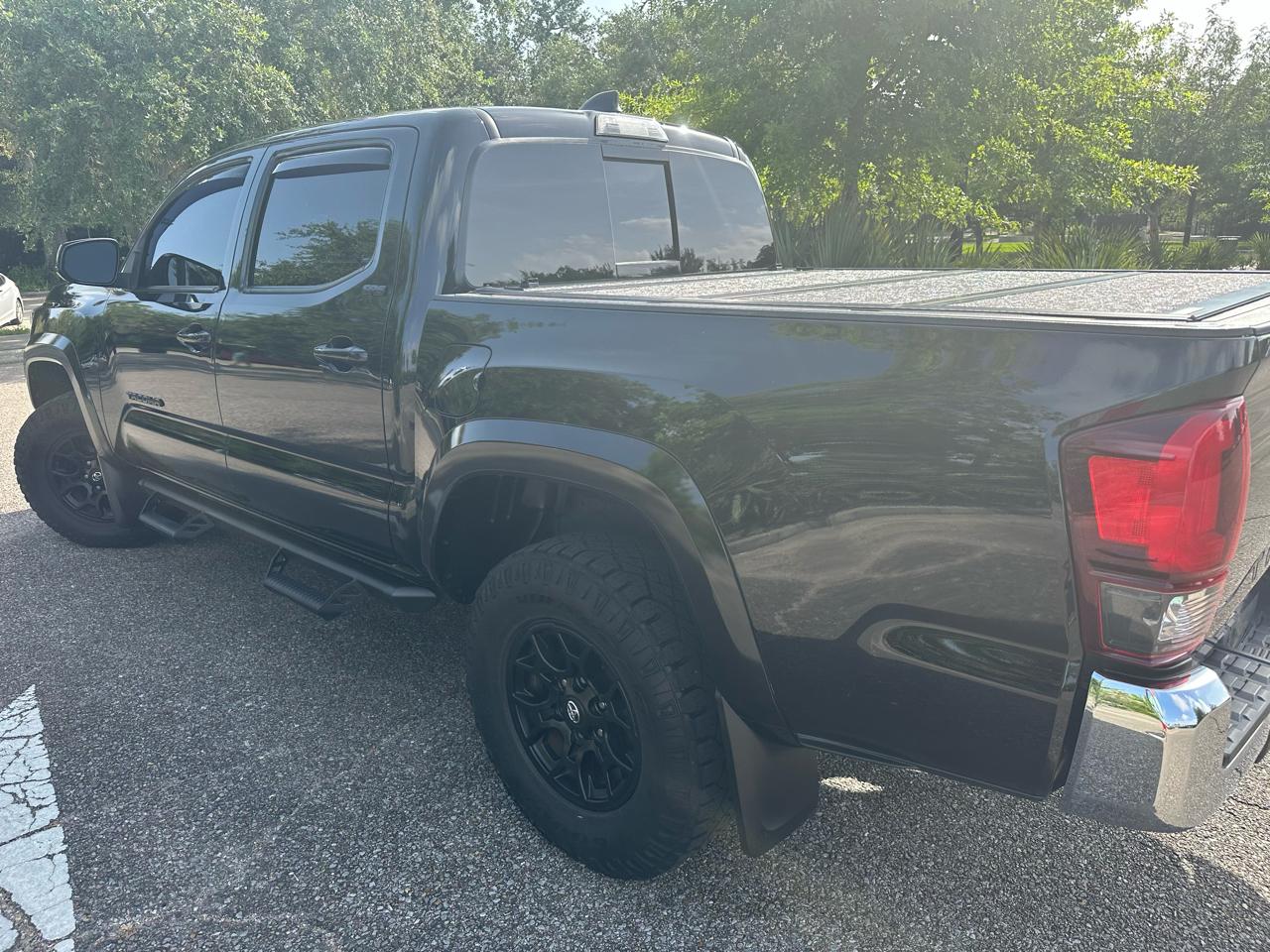 Toyota Tacoma 2WD TRD Off Road Double Cab 5' Bed V6 AT (Natl) 2021