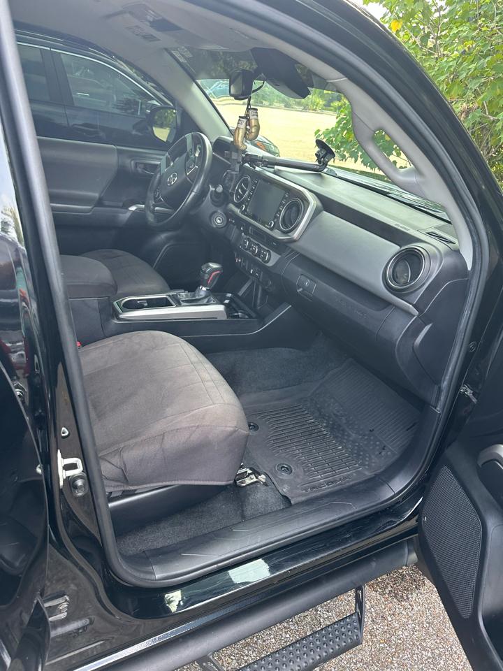 Toyota Tacoma 2WD TRD Off Road Double Cab 5' Bed V6 AT (Natl) 2021