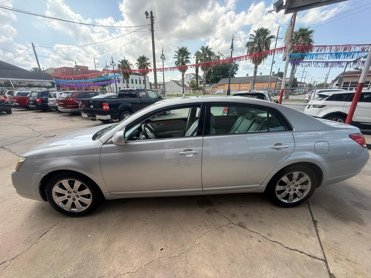 Toyota Avalon 4dr Sdn Touring (Natl) 2006