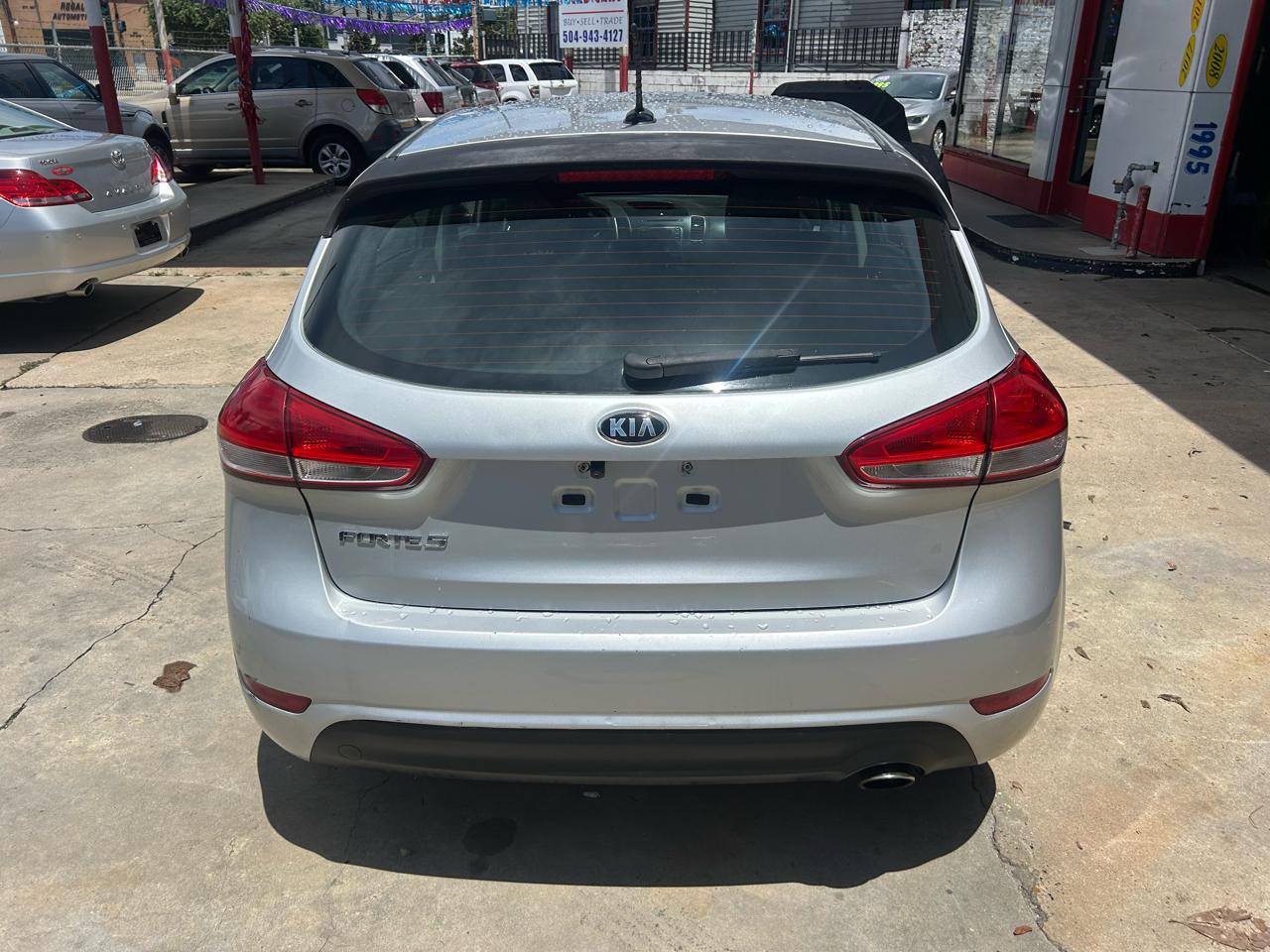 Kia Forte 5-Door 5dr HB Auto LX 2016