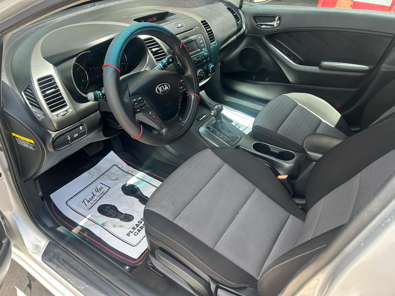 Kia Forte 5-Door 5dr HB Auto LX 2016