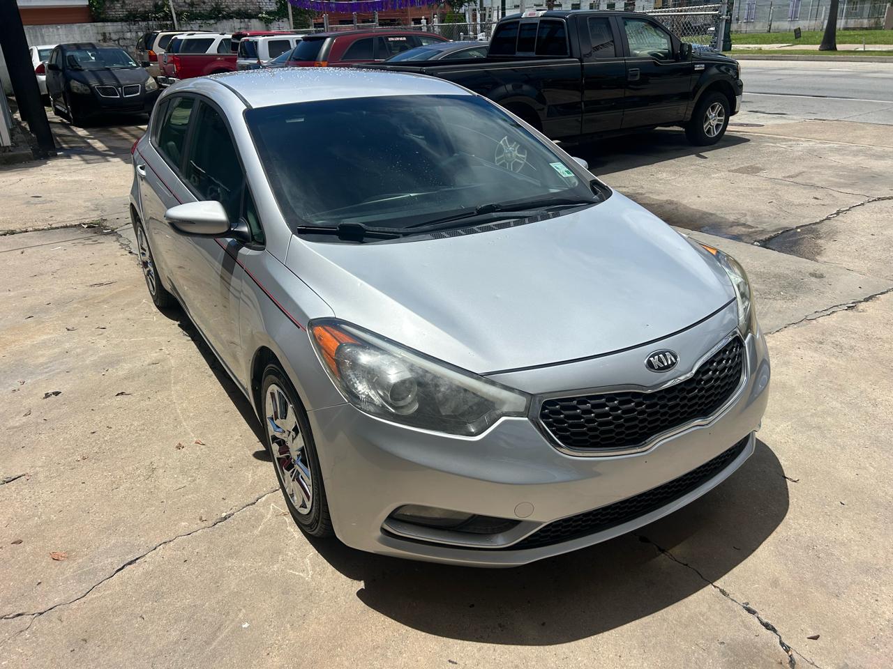 Kia Forte 5-Door 5dr HB Auto LX 2016