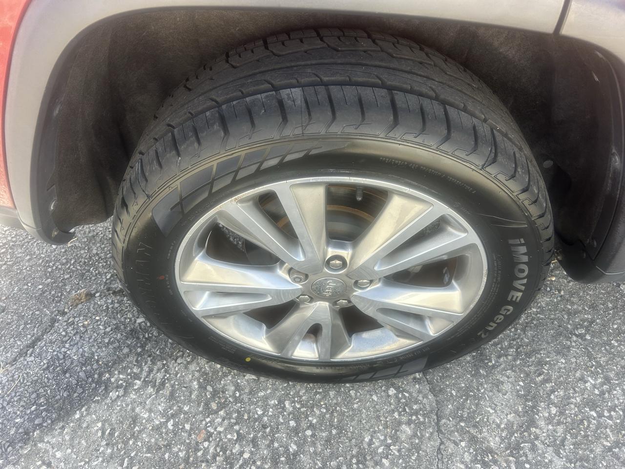 Jeep Grand Cherokee RWD 4dr Laredo 2013
