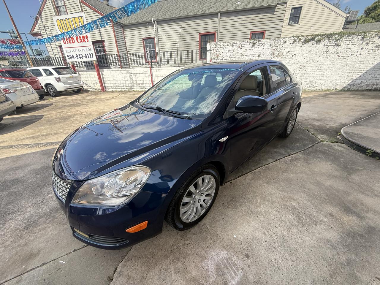 Suzuki Kizashi 4dr Sdn CVT FWD SE 2012