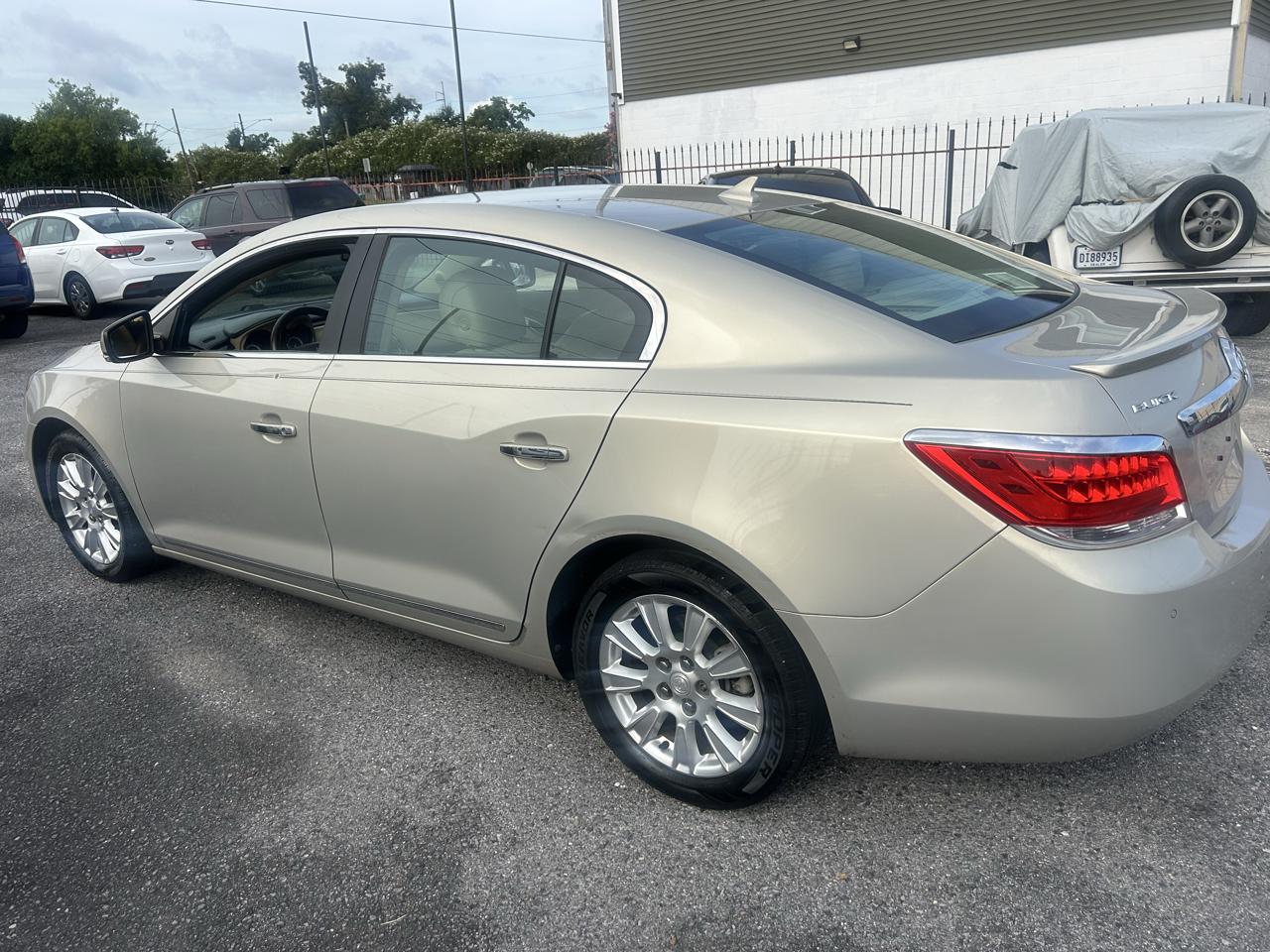 Buick LaCrosse 4dr Sdn Premium 1 FWD 2012