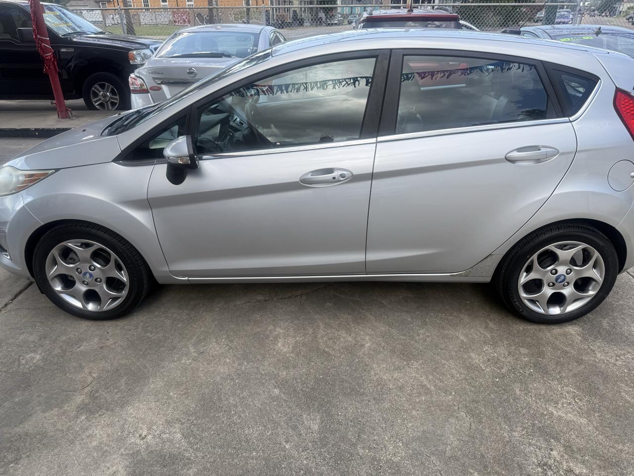 Ford Fiesta 5dr HB Titanium 2013