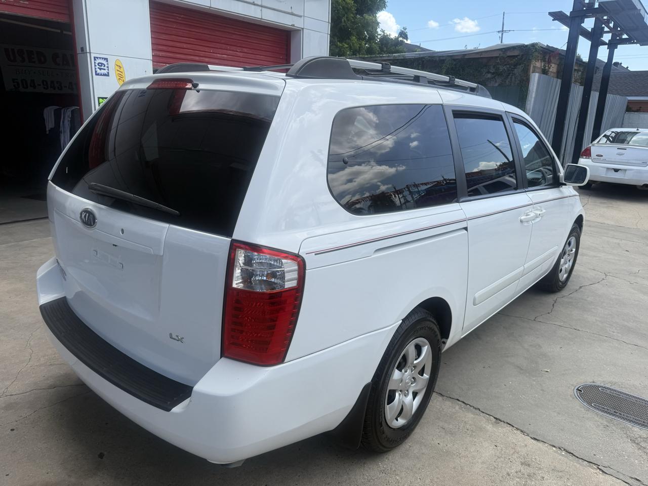 Kia Sedona 4dr LWB LX 2008