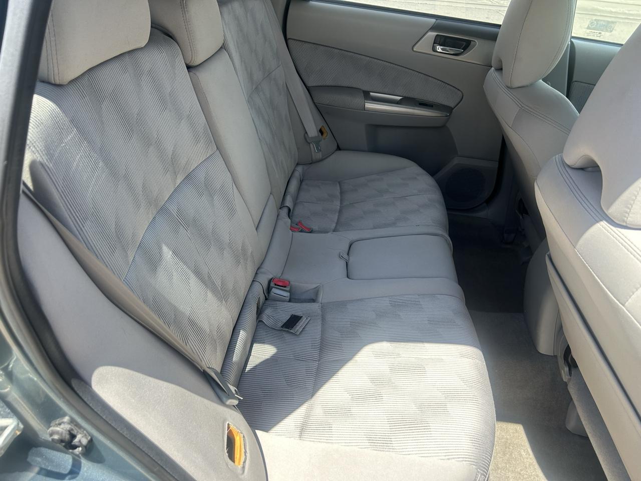 Subaru Forester 4dr Auto 2.5X Premium 2010