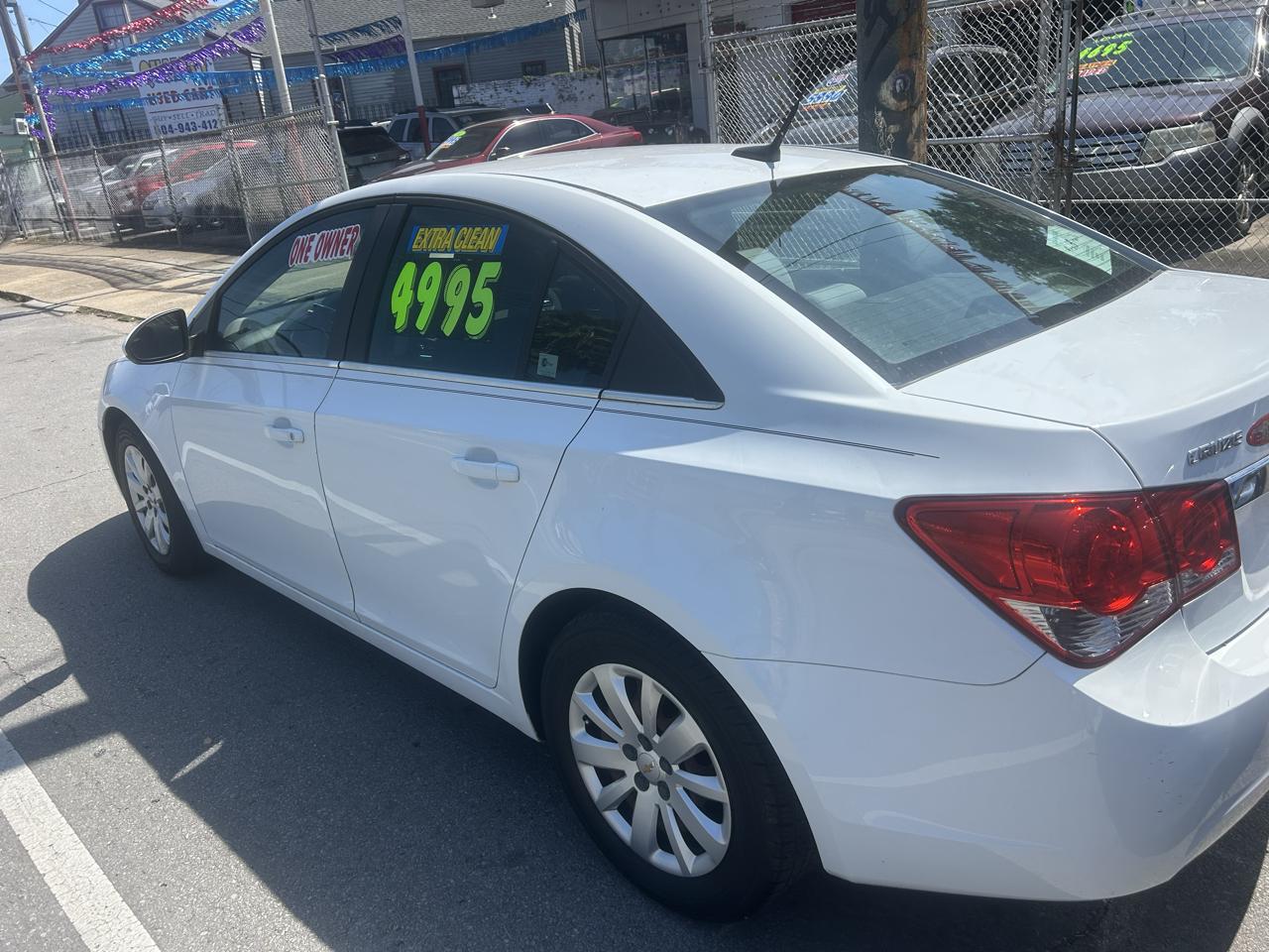 Chevrolet Cruze 4dr Sdn LT w/1LT 2011