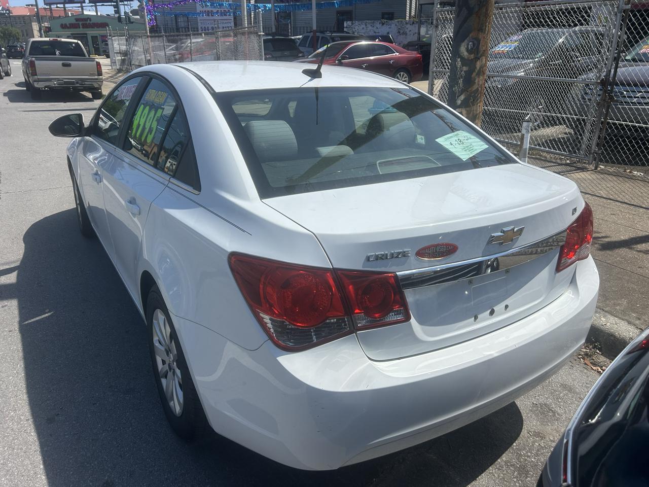 Chevrolet Cruze 4dr Sdn LT w/1LT 2011