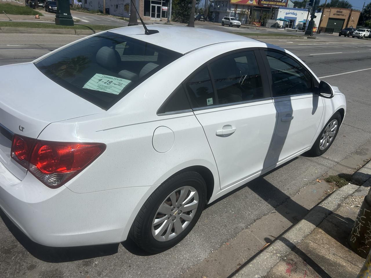 Chevrolet Cruze 4dr Sdn LT w/1LT 2011