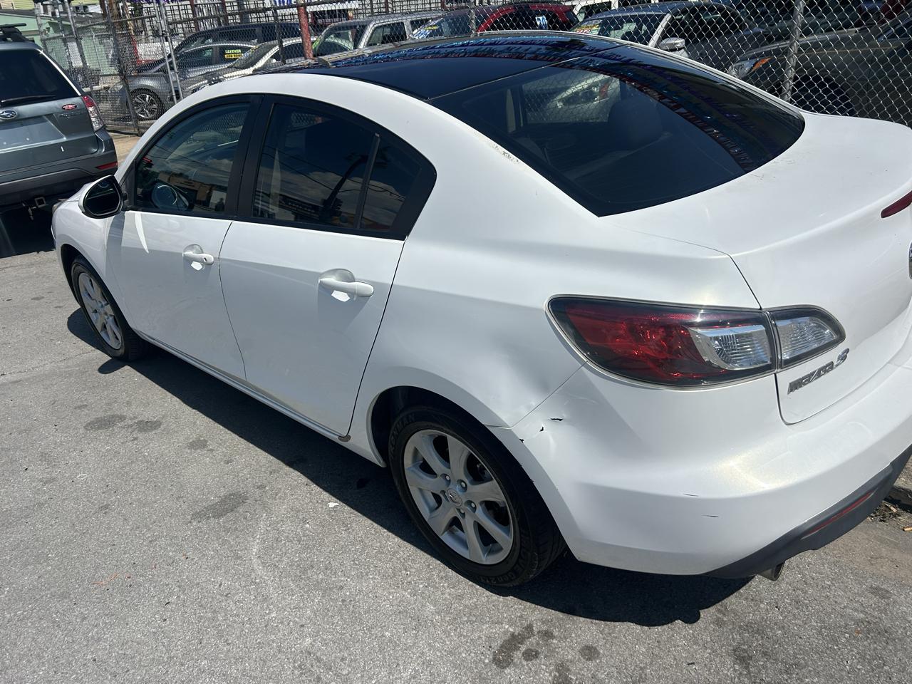 Mazda MAZDA3 4dr Sdn Auto i Touring 2010