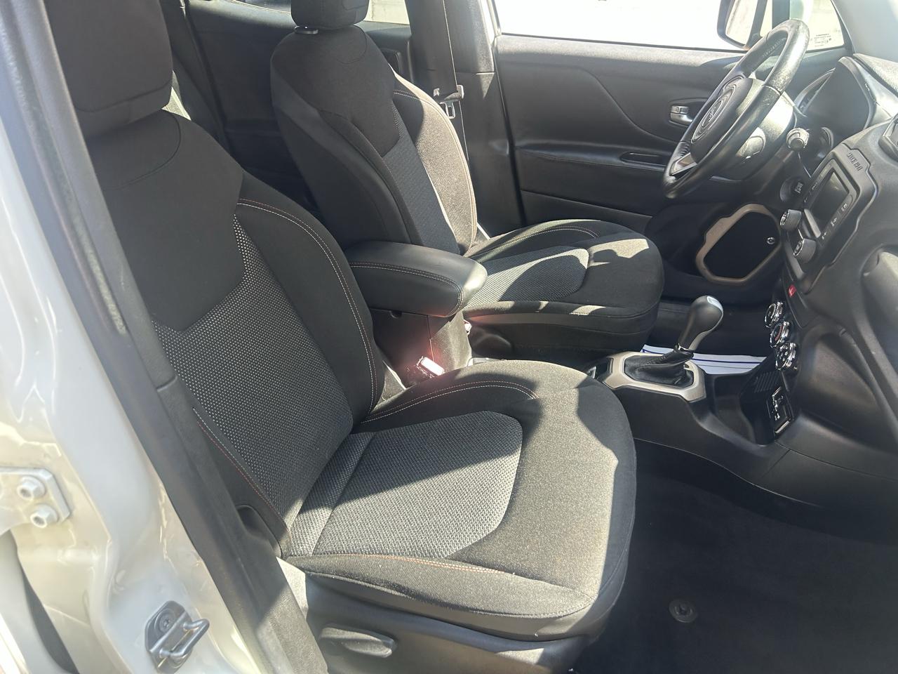 Jeep Renegade FWD 4dr 75th Anniversary 2016