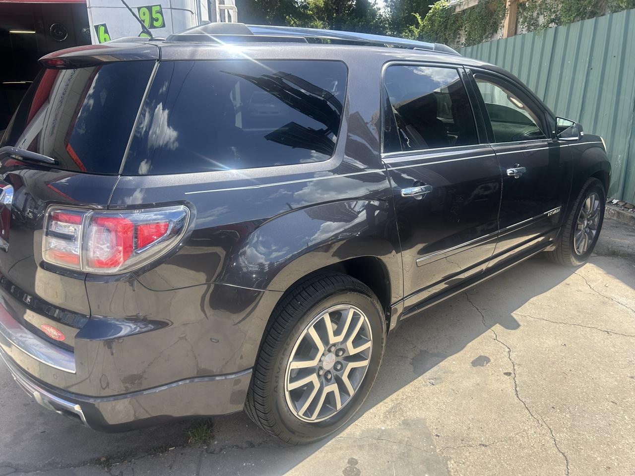 GMC Acadia FWD 4dr Denali 2015