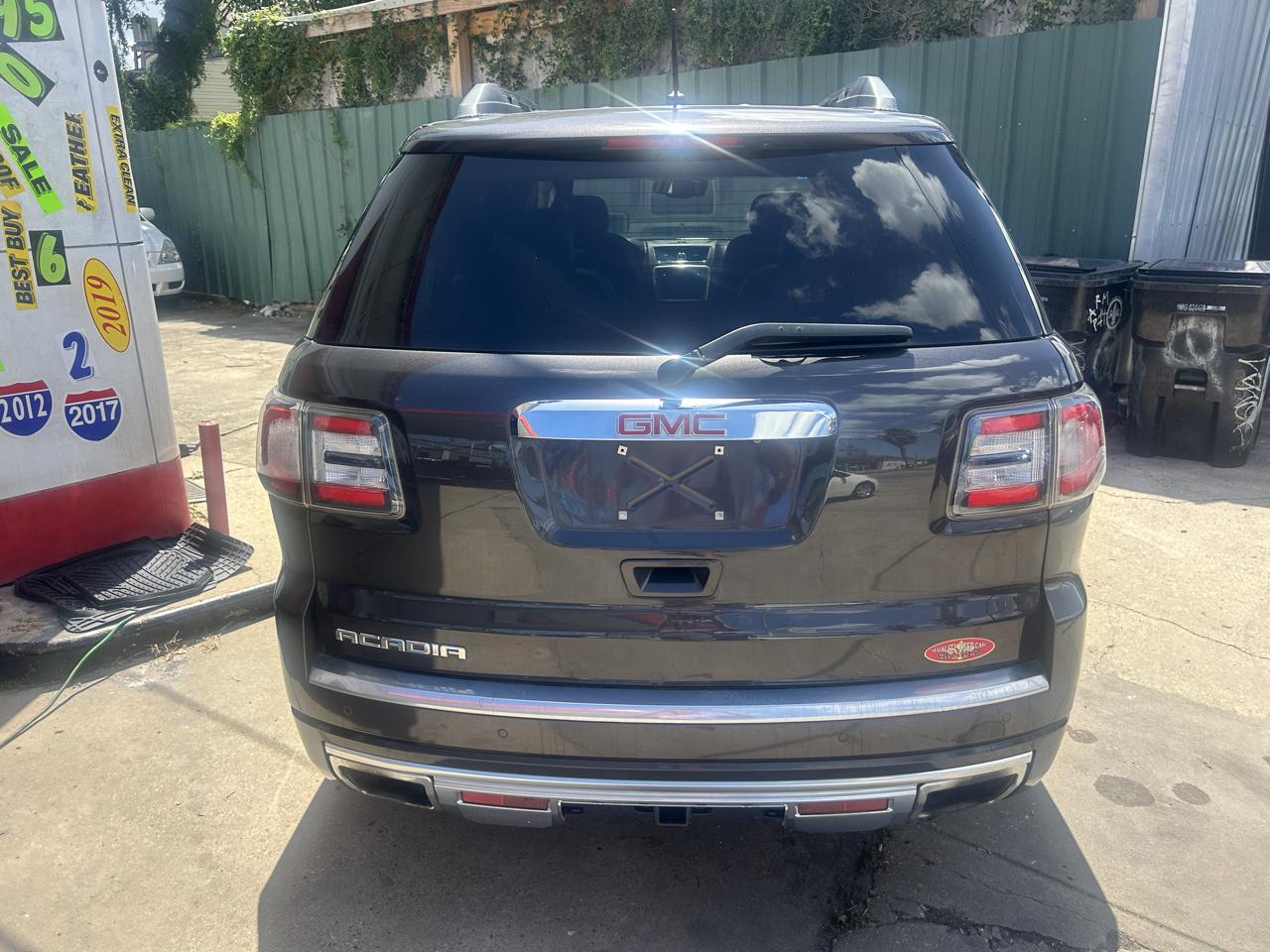 GMC Acadia FWD 4dr Denali 2015