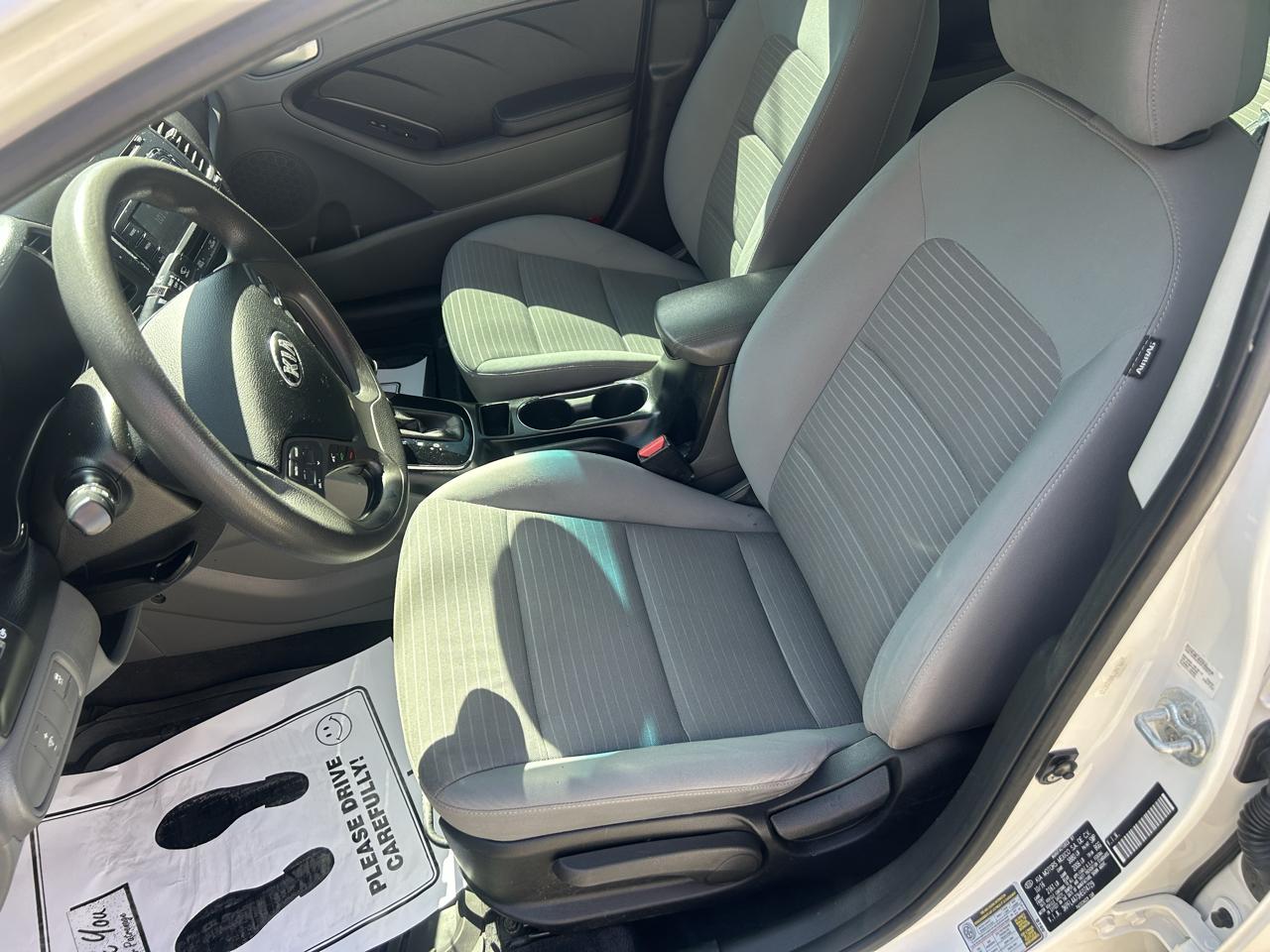 Kia Forte LX Auto 2017