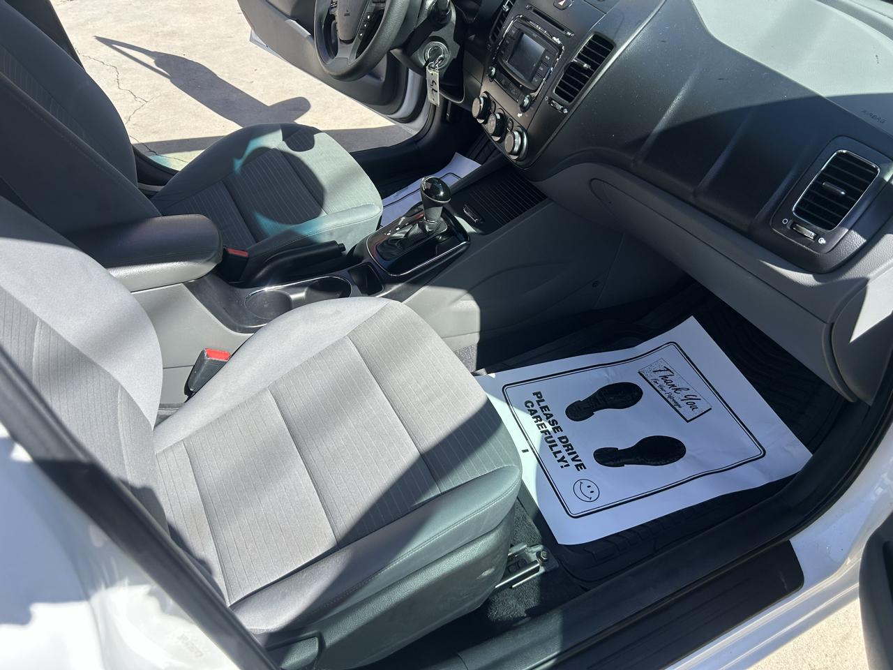 Kia Forte LX Auto 2017