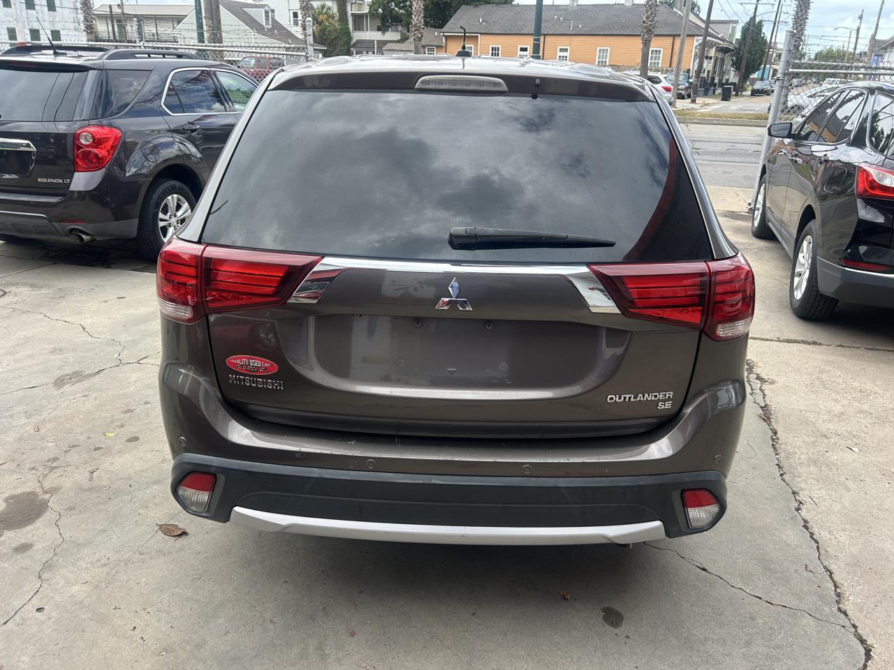 Mitsubishi Outlander 2WD 4dr SEL 2016