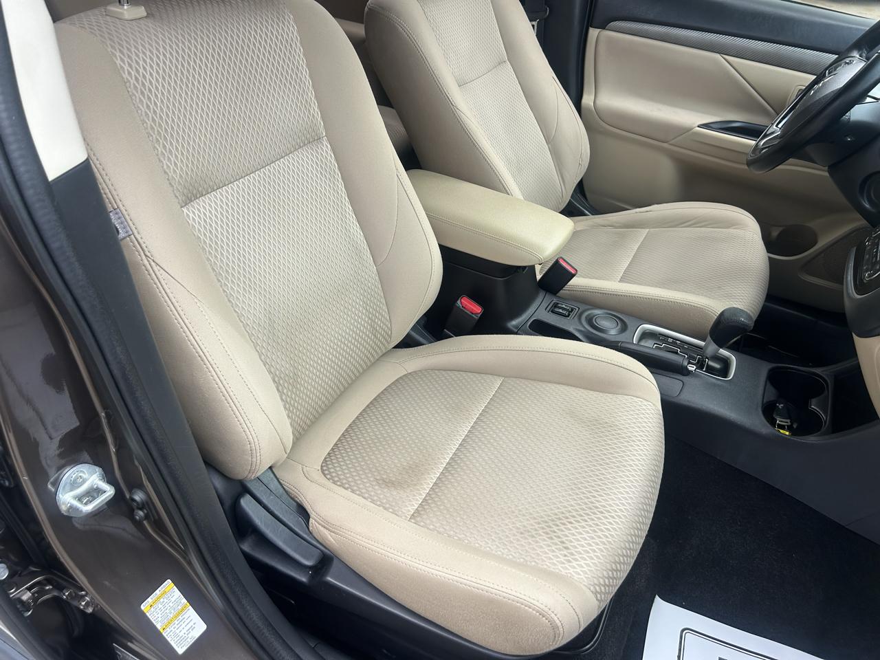 Mitsubishi Outlander 2WD 4dr SEL 2016