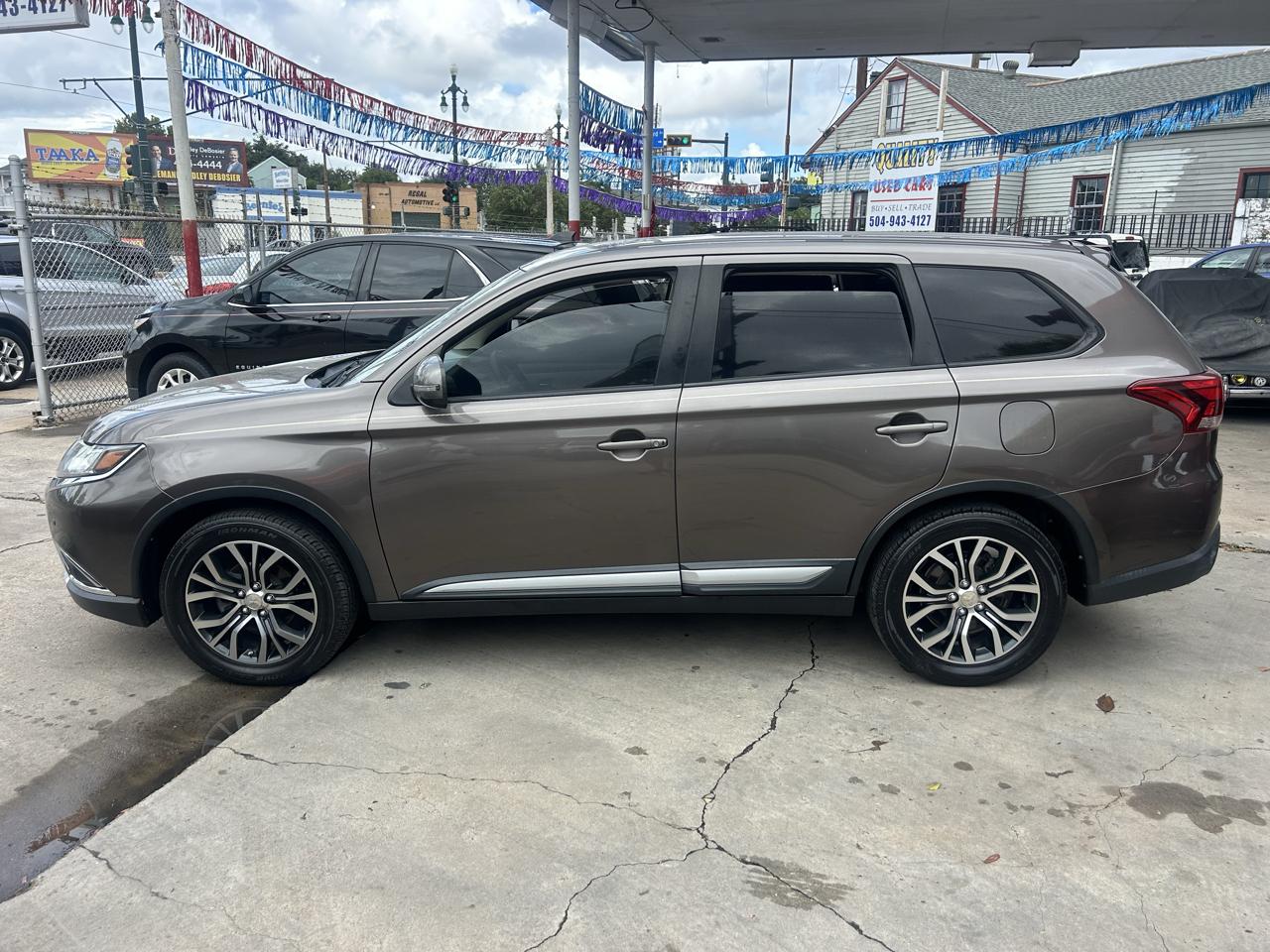 Mitsubishi Outlander 2WD 4dr SEL 2016