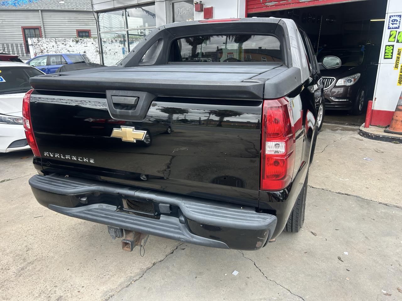 Chevrolet Avalanche 2WD Crew Cab 130" LS 2007