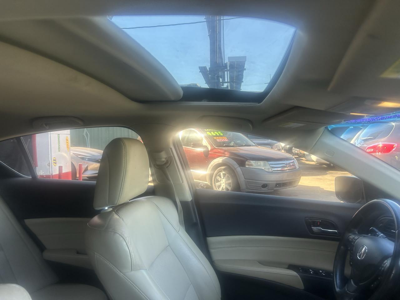 Acura ILX 4dr Sdn 2.0L Tech Pkg 2014