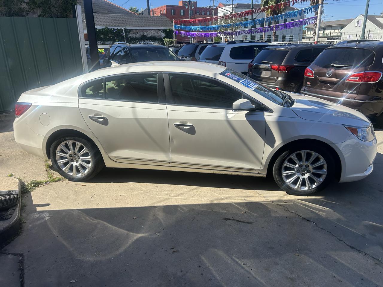 Buick LaCrosse 4dr Sdn Leather FWD 2013