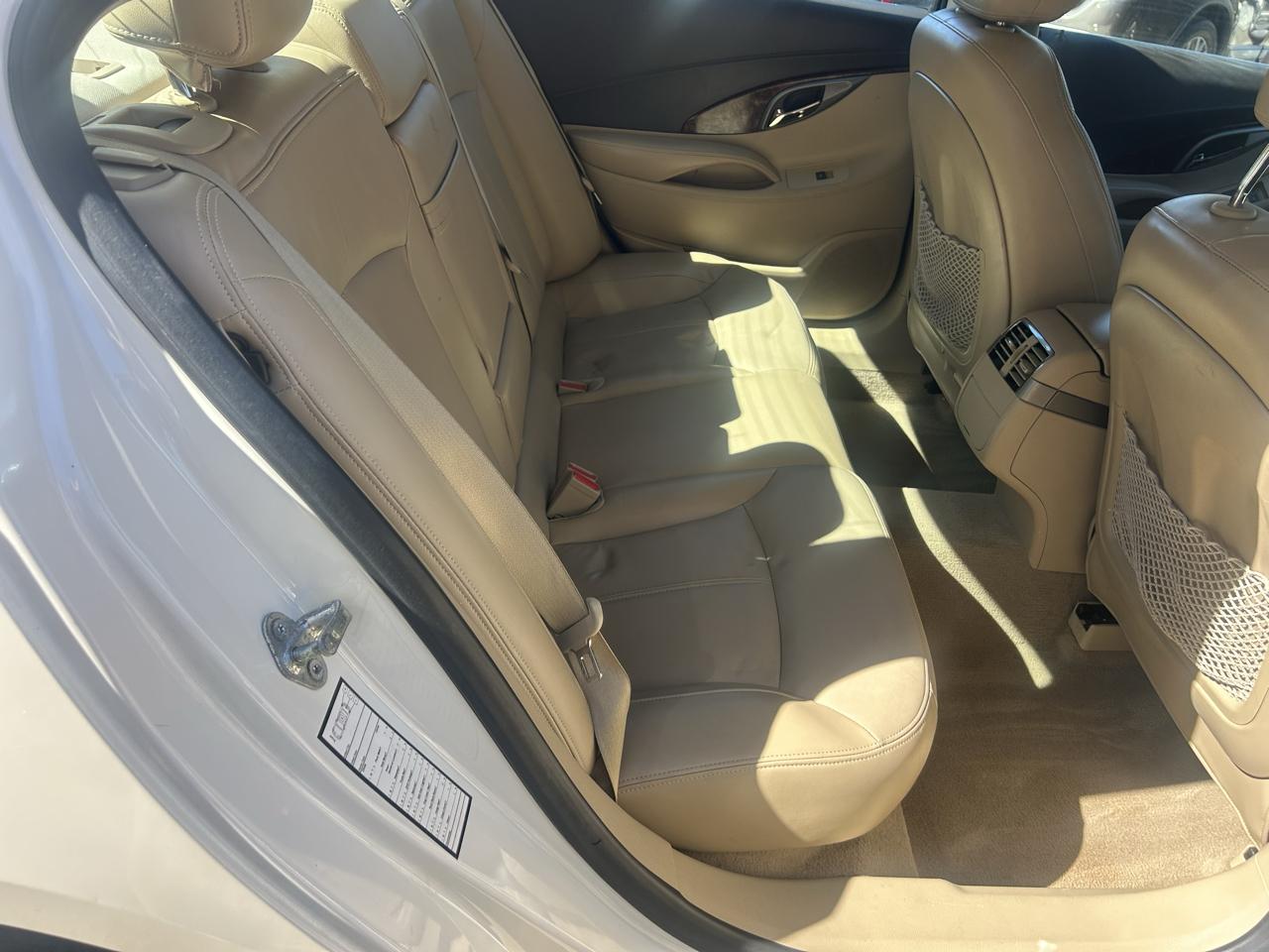 Buick LaCrosse 4dr Sdn Leather FWD 2013