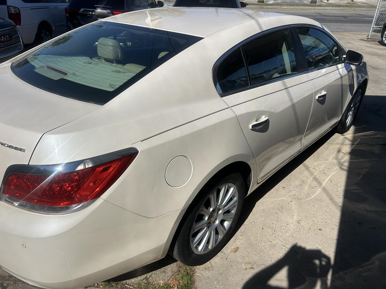 Buick LaCrosse 4dr Sdn Leather FWD 2013