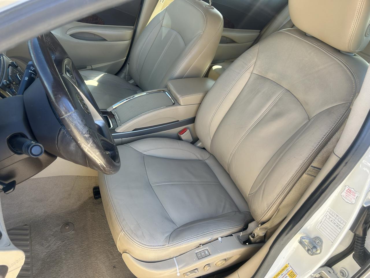 Buick LaCrosse 4dr Sdn Leather FWD 2013