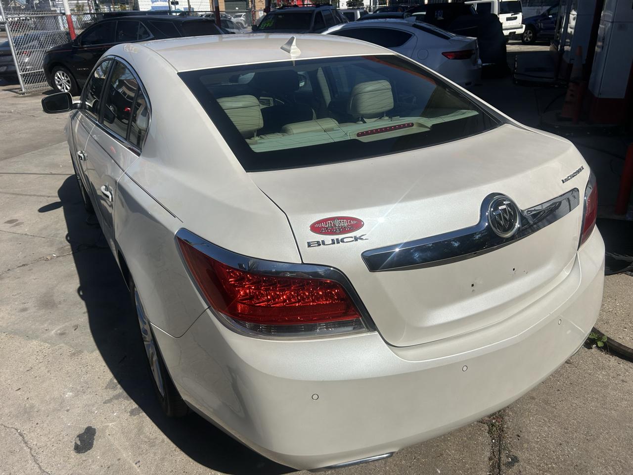 Buick LaCrosse 4dr Sdn Leather FWD 2013