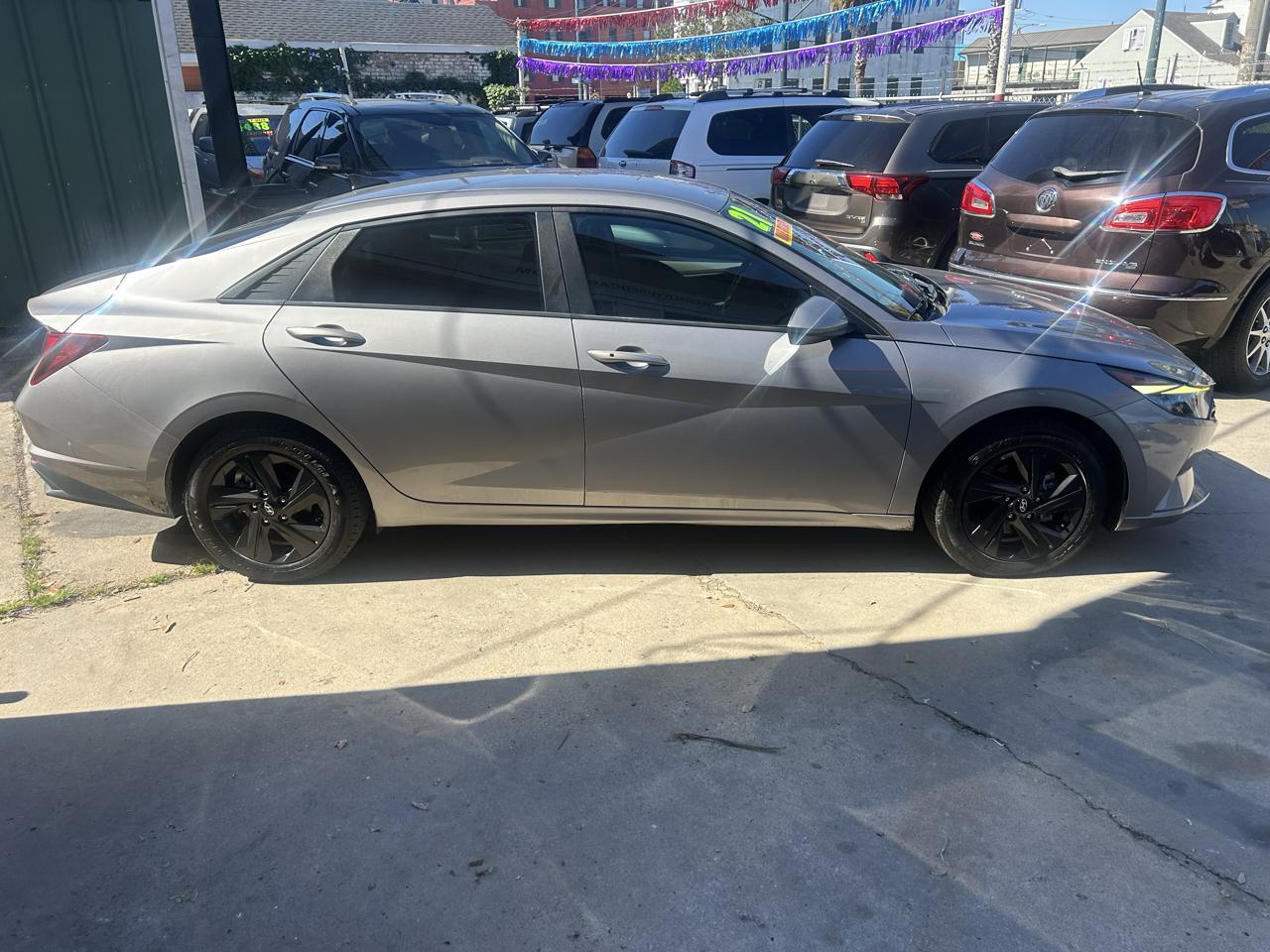 Hyundai Elantra SEL IVT 2021